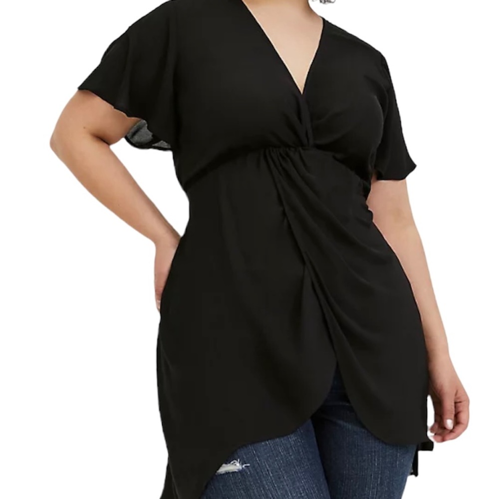 torrid Black V-Neck Twist Front Tunic Top